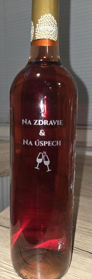Jedinstveni pokloni za sve prilike slavu, rođendane ,svadbe..(štampa,Graviranje)
